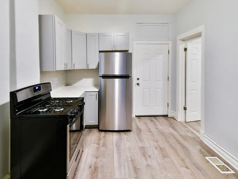 6344 S Eberhart Ave #1 — Photo 7