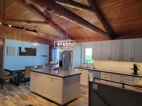 N7105 6th Drive, Plainfield, WI 54966