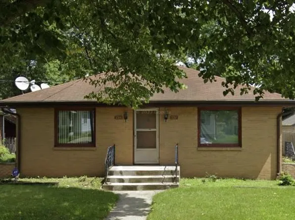 2211 Grant Ave #1, Rockford, IL 61103