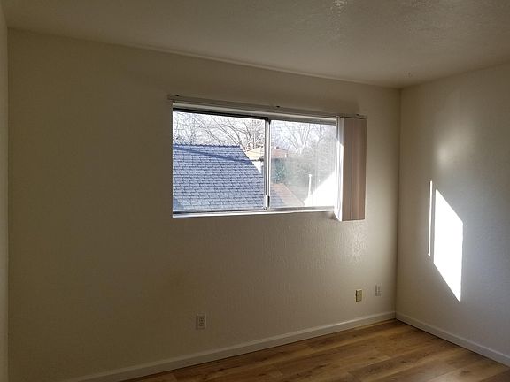 Back bedroom