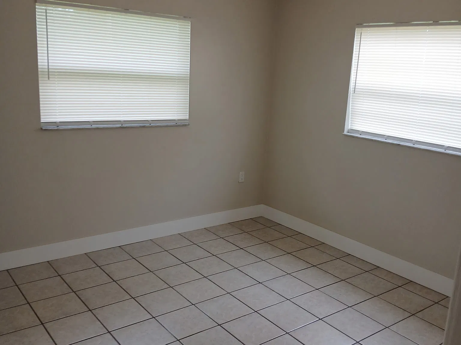 2 bed, $1,400 — Photo 4