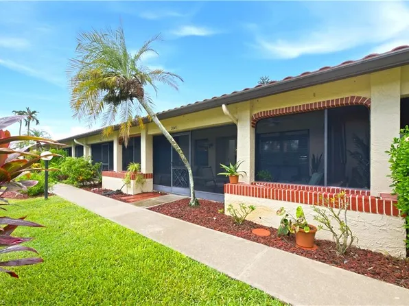 2041 Pine Isle LN #2041, NAPLES, FL 34112