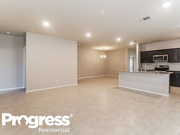 4th image of 933 Decker Dr