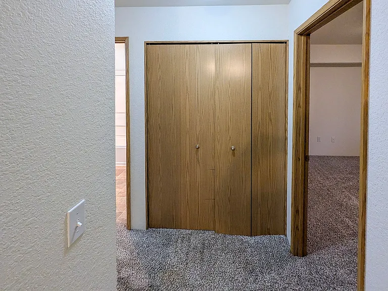 North Salem Apartment Complex With Washer/Dryer! ~ Camelot — Photo 6