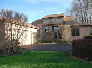 30 Kilkenny Ct, Fairport, NY 14450