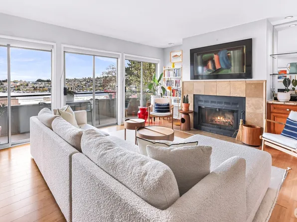 2134 Waverly Place N #202, Seattle, WA 98109