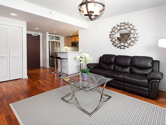 2nd image of 555 4th St Unit 847