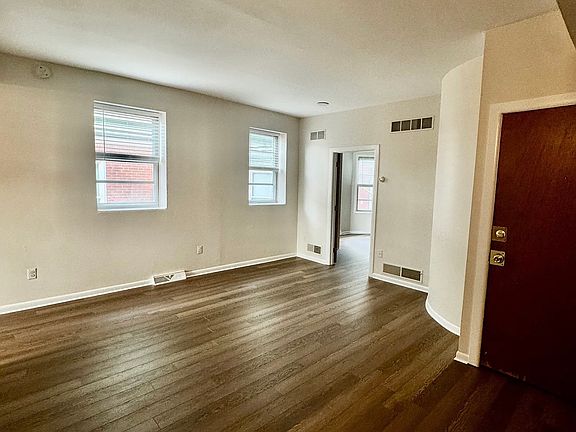 3rd image of 1203 N Clayton St APT 2