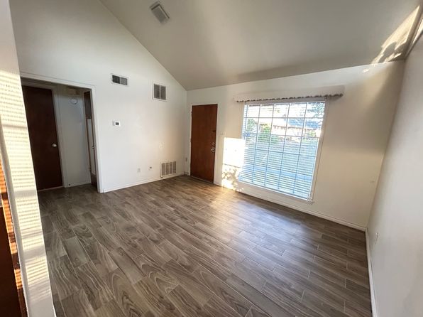 409 Royal St #1