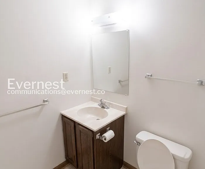 11829 Parliament Dr — Photo 30