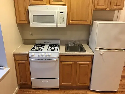 Rented by Level Group | media 9