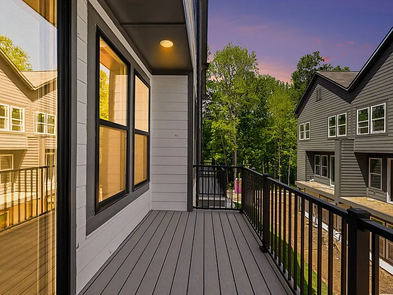 7920 Sansom Cir — Photo 13