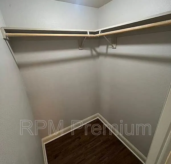 13235 Country Park Ave — Photo 28