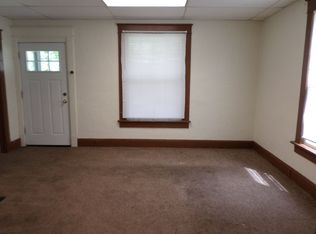 715 Laramie St APT 1, Manhattan, KS 66502