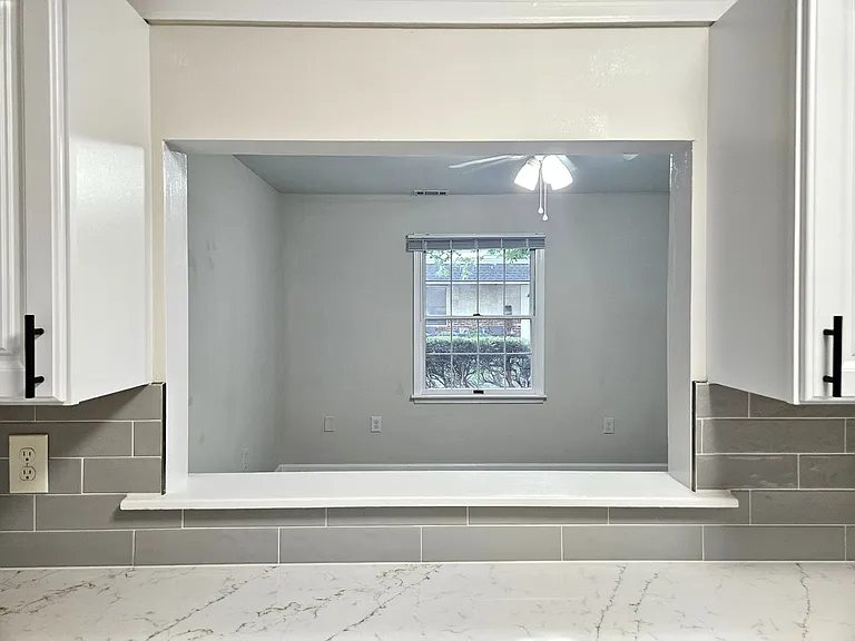 Open kitchen overlooking dining area