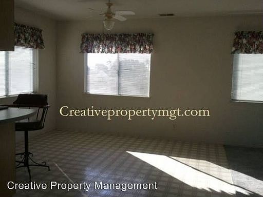 2nd image of 732 E Cook St APT B