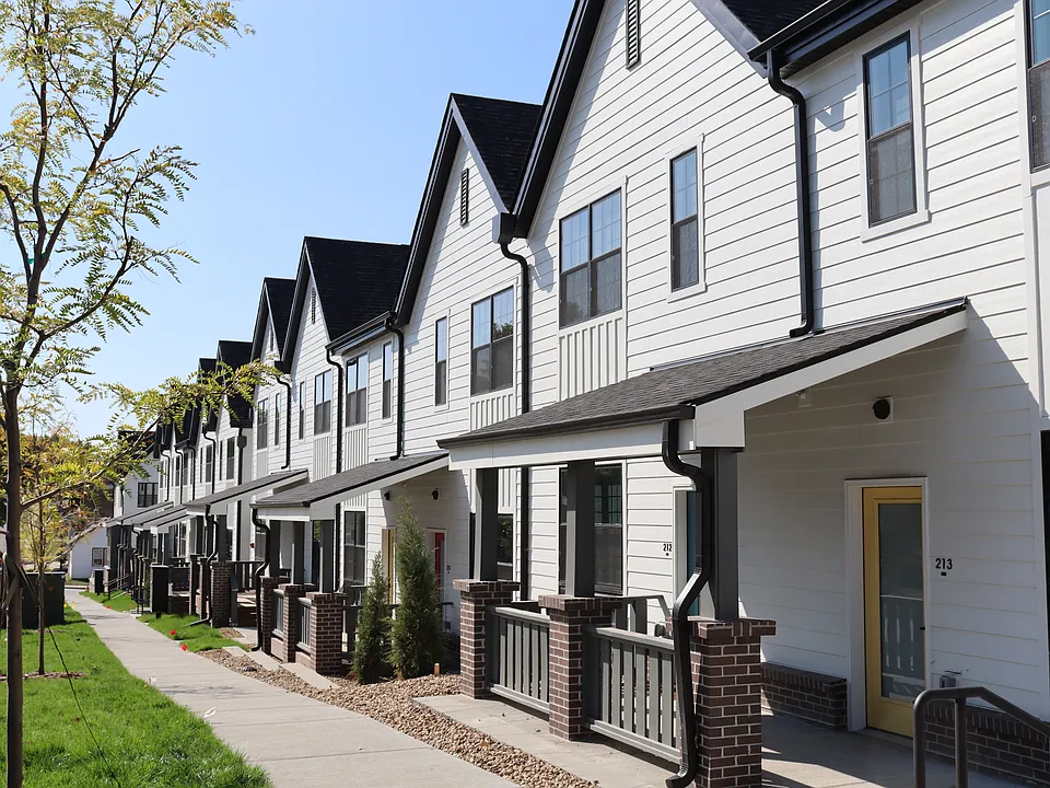Little Bo Bungalows and Flats