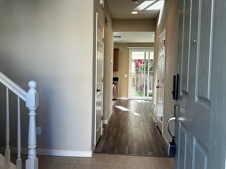 611 Falling Star Dr — Photo 3