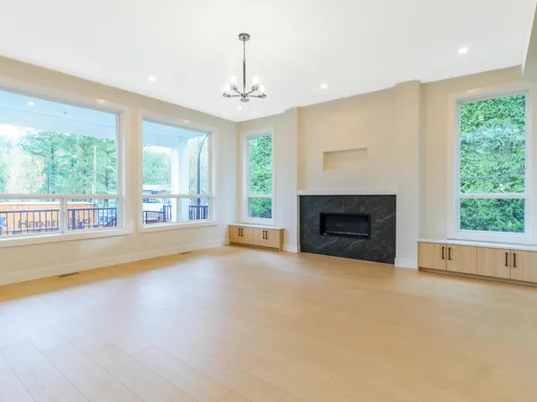 11002 243b St, Maple Ridge, BC V2W 1H5