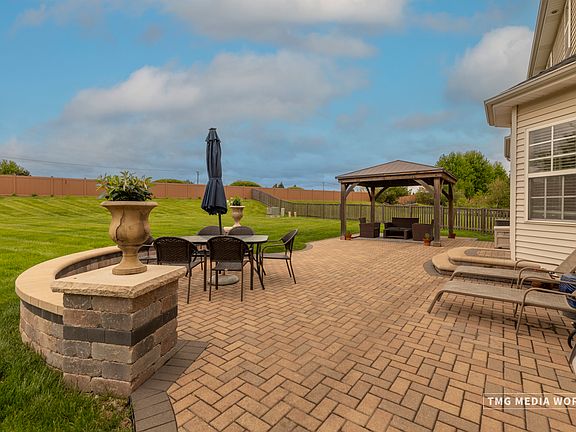 4th image of 5624 Bergamot Ct