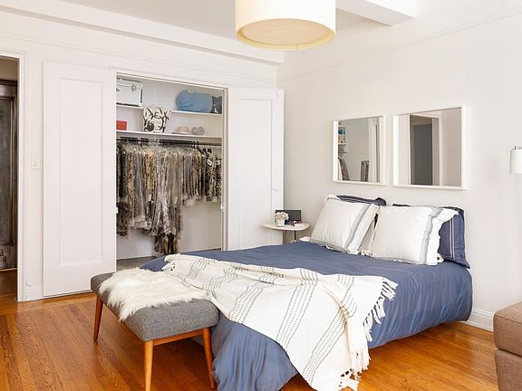 3rd image of 465 W 23rd St APT 3H