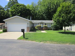 38644 Sycamore Pl, Westland, MI 48185