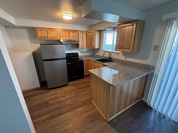 3rd image of 870 Kruse Ave