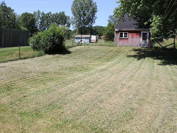 3rd image of 8079 84th St SE