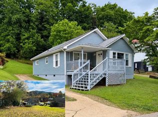 44 Cherokee St, Murphy, NC 28906