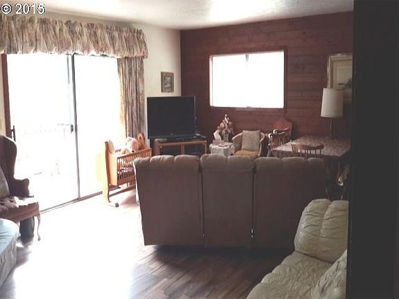 3rd image of 6410 W Evans Cres