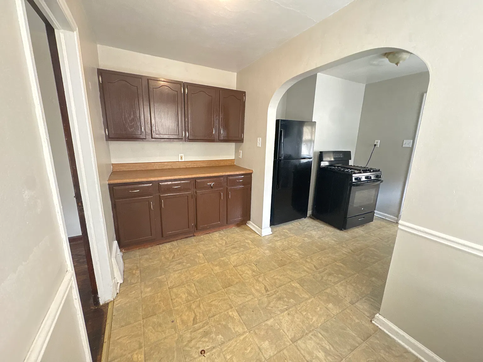 Spacious Home Looking For A Renter — Photo 4