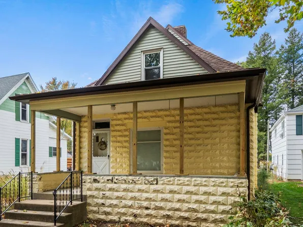 410 N Mishawaka St, Akron, IN 46910