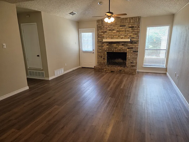 1307 Brady Dr — Photo 5