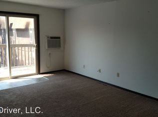 432 Prairieview Dr APT B, Gillette, WY 82716