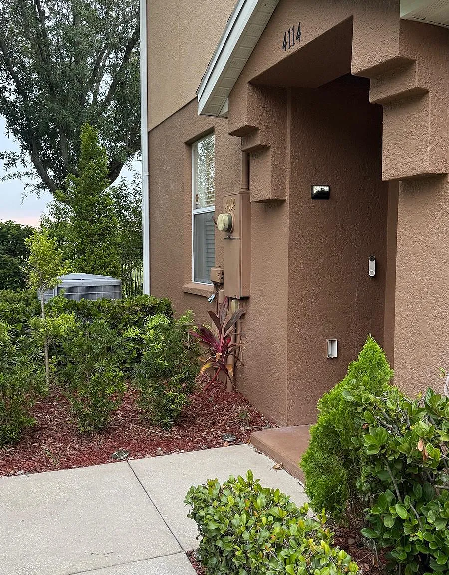 3 bed, 1588 sqft, $2,200 — Photo 1