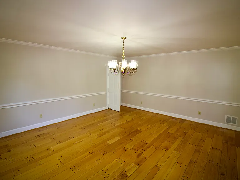 1502 Electric Rd SW — Photo 6