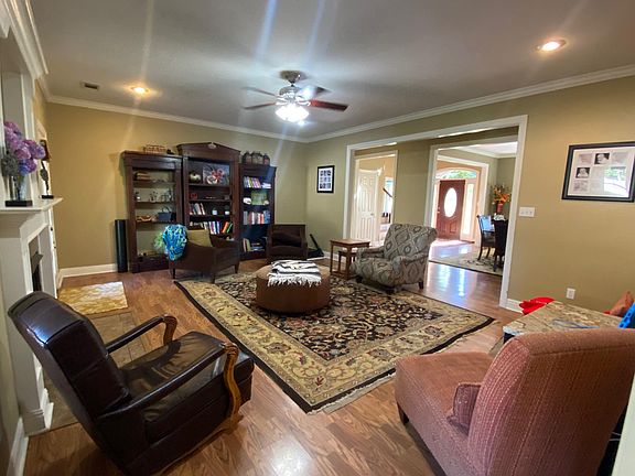 5th image of 104 Jersey Dr