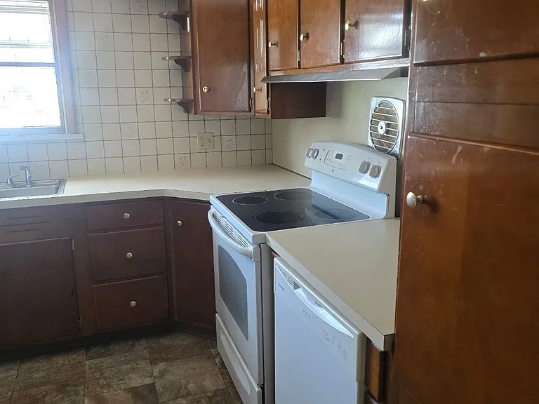 2 Miner St #2 — Photo 2