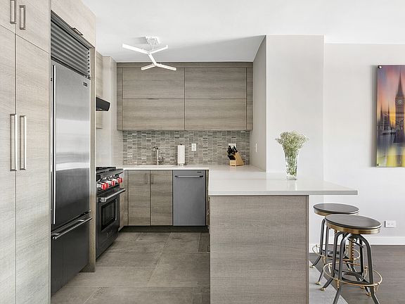2nd image of 360 W 22nd St APT 7C