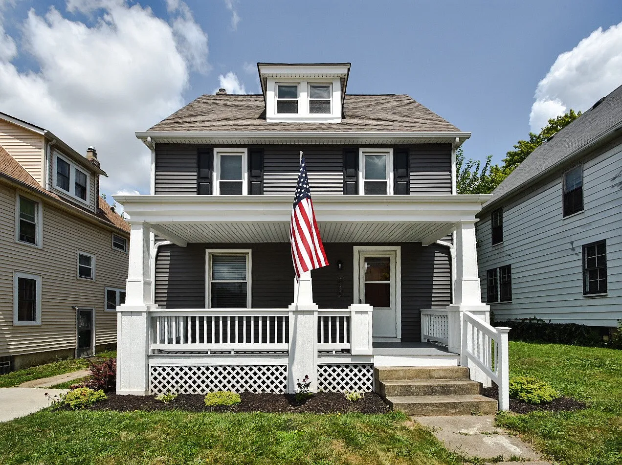 433 E Wilbeth Rd photo 1