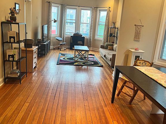 3rd image of 1820 N Kimball Ave #2