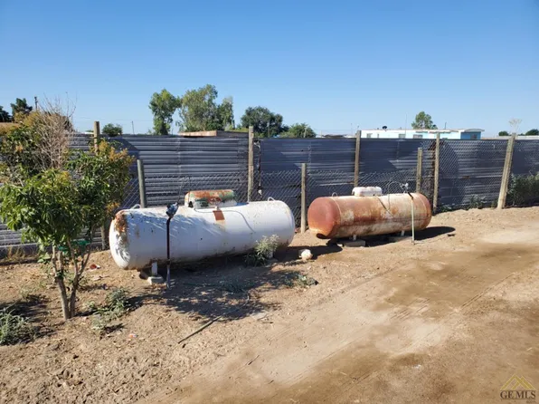 28124 Pond Rd, Wasco, CA 93280