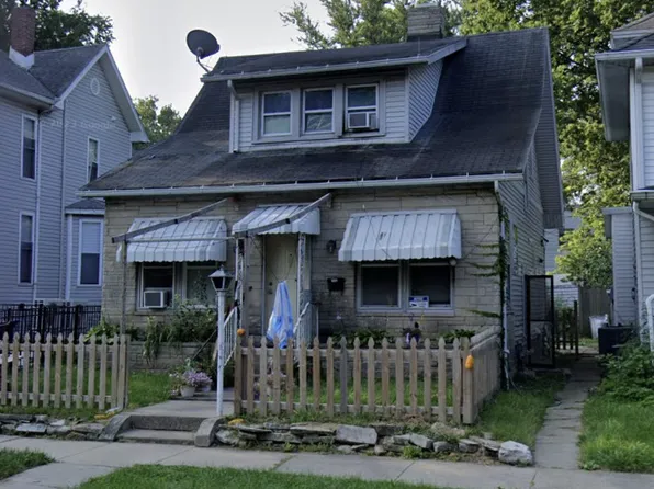 309 W Columbia Ave, Champaign, IL 61820