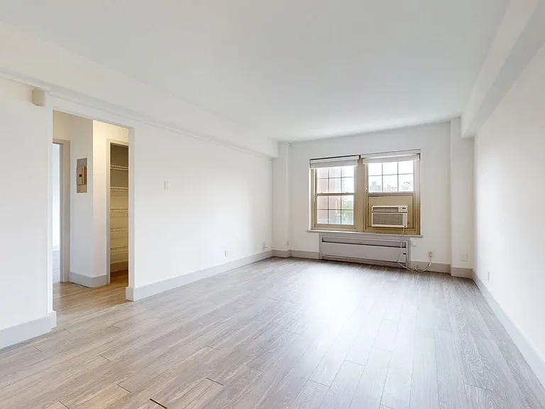 Dining/Living room