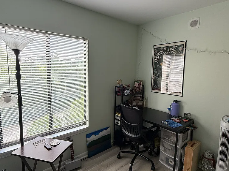 1600 Park Cir — Photo 15