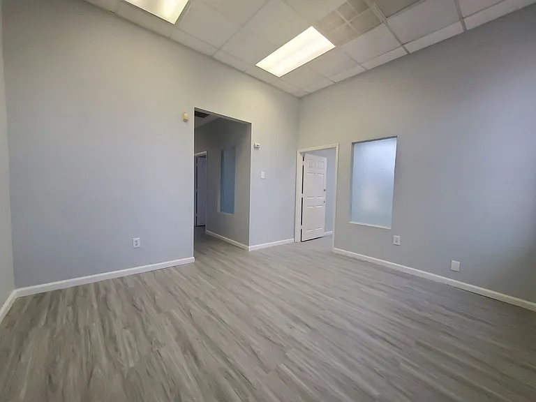 318 Martin Luther King Dr #2 — Photo 6