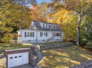 40 Dunstable Rd, North Chelmsford, MA 01863