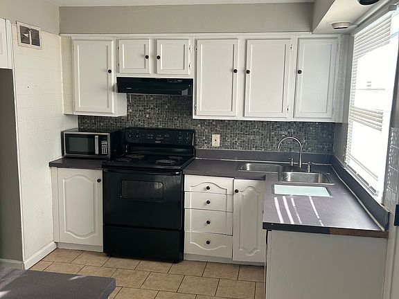 2nd image of 9019 Ellison Dr