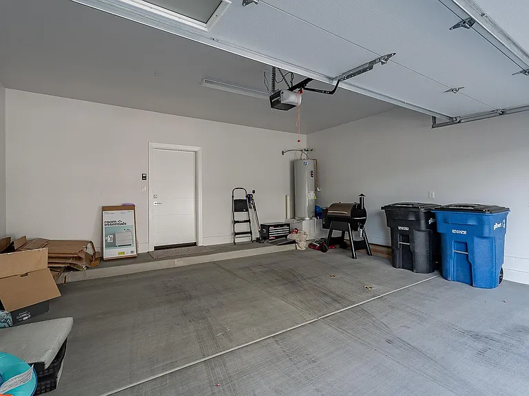 165 E Hearne Way — Photo 18