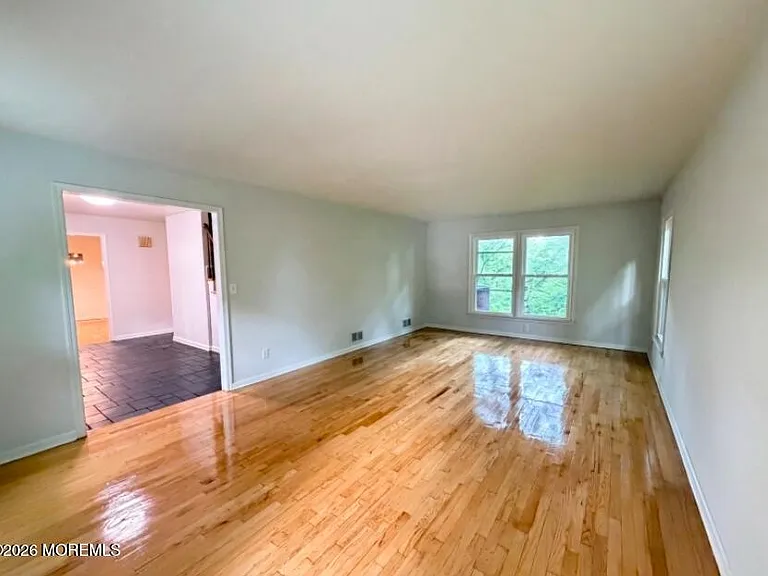 104 Wexford Way — Photo 3